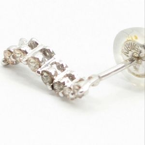 Diamond Tennis Earring Pierce. 0.10Ct Diamond, White 18K Gold